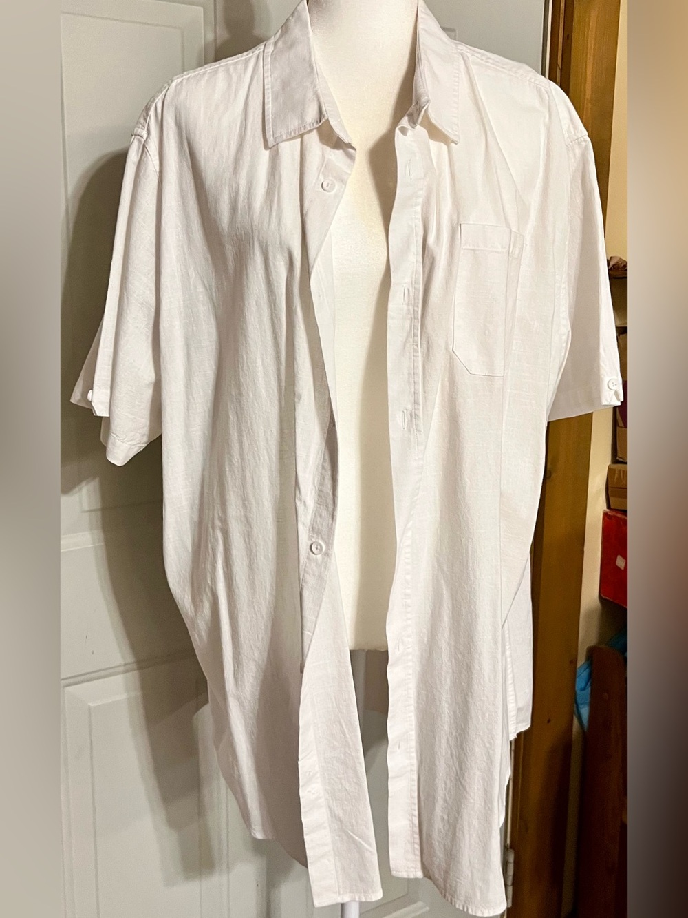 NWT Women’s White Short-Sleeve Button-Down Shirt - Casual Lightweight